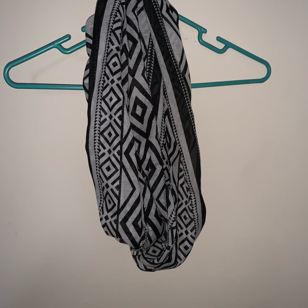 Scarves - Picture 2 of 3